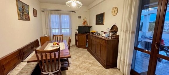 Casa de 8 habitaciónes en Pisa, Italy No. 210223 25