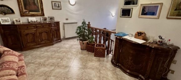 Casa de 8 habitaciónes en Pisa, Italy No. 210223 14