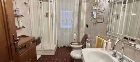 Casa de 8 habitaciónes en Pisa, Italy No. 210223 26