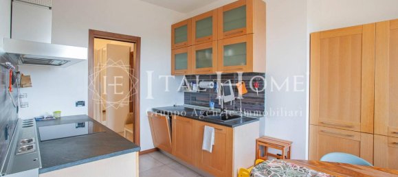 Apartamento de 4 divisões em Bergamo, Italy N.º 230340 8