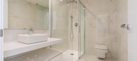 2 bedrooms Apartment in Benidorm Beach, Benidorm, Spain No. 15970 3