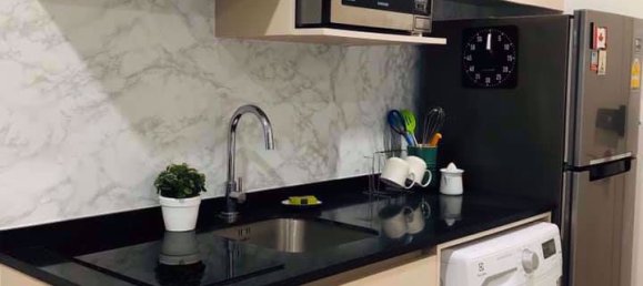 Condominio de 2 dormitorios en Huai Khwang, Thailand No. 10243 3