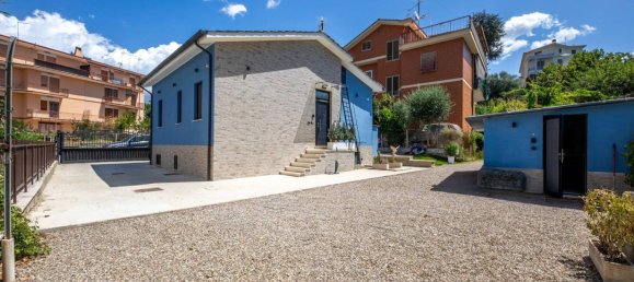 3 Schlafzimmer Haus in Rome, Italy, Nr. 284908 12