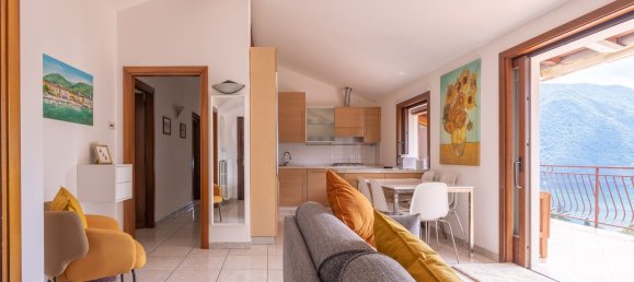 Ático de 4 habitaciónes en Argegno, Italy No. 163554 2