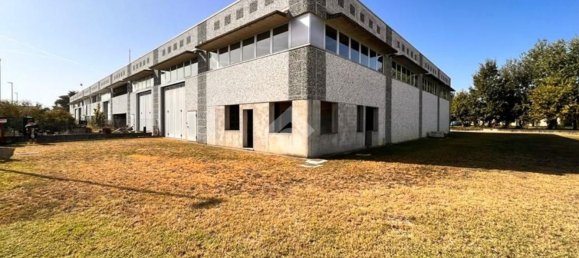  مستودع في Camisano, Italy 775متر مربع رقم 85811 2