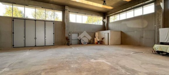  مستودع في Camisano, Italy 775متر مربع رقم 85811 24