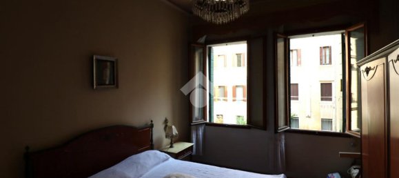 2 bedrooms Apartment in Venice, Italy No. 287935 11