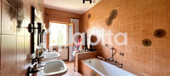 12 غرف نوم فيلا في Loro Ciuffenna, Italy رقم 349620 26