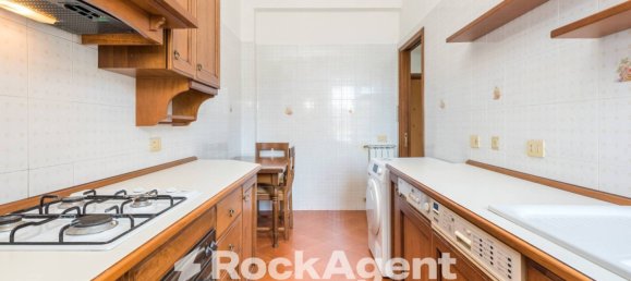 1 bedroom Apartment in Rome, Italy No. 290296 4