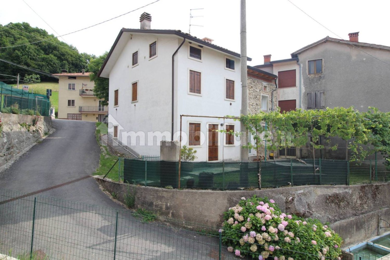 2 chambres Maison à Altissimo, Italy No. 279951