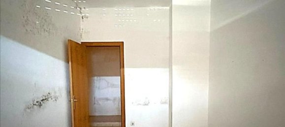 2 bedrooms Apartment in Terrassa, Spain No. 153135 4