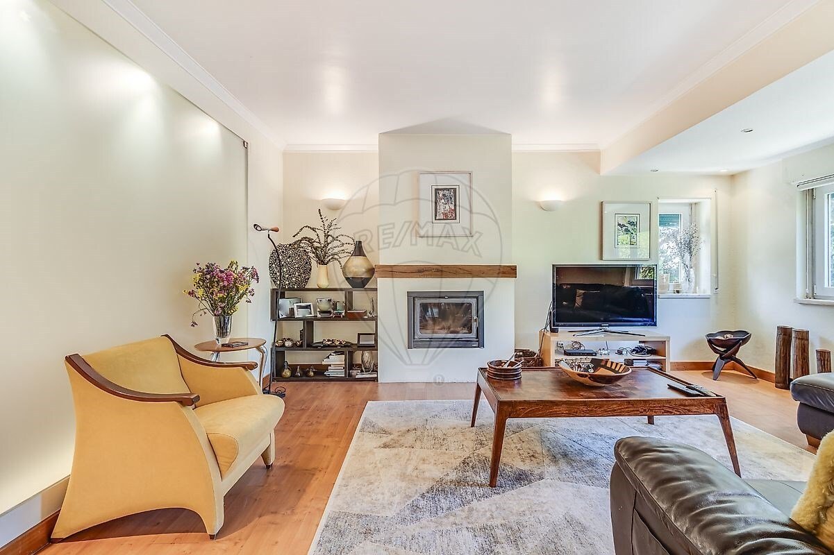 6 bedrooms Villa in Cascais, Portugal No. 53977