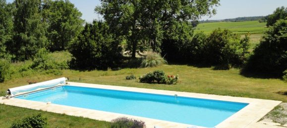 2 bedrooms Commercial property in Saint-Christoly-de-Blaye, France No. 1867 4