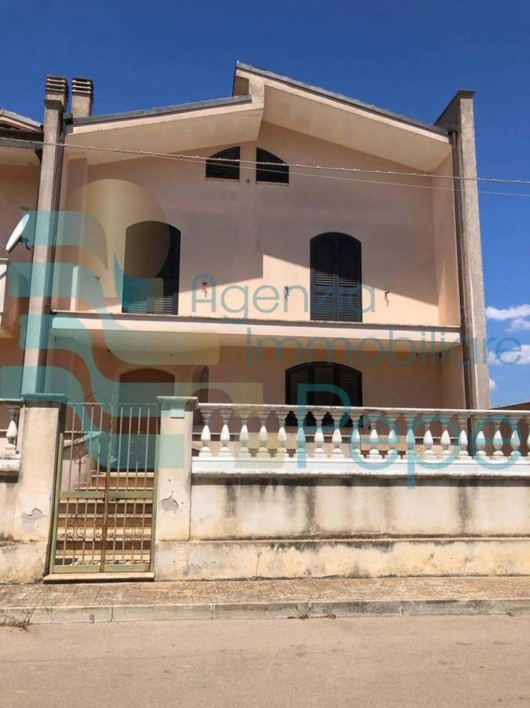 3 bedrooms House in Presicce Acquarica, Italy No. 222043