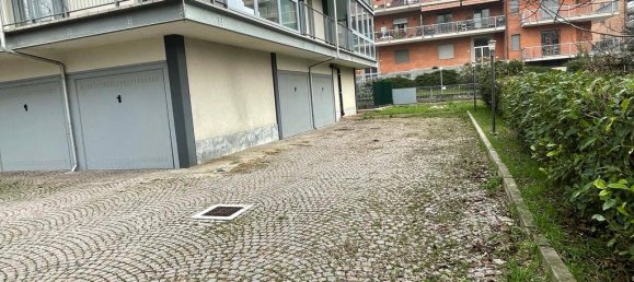 1 bedroom Apartment in Turin, Italy No. 53613 14