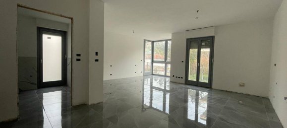 1 bedroom Apartment in Turin, Italy No. 53613 6