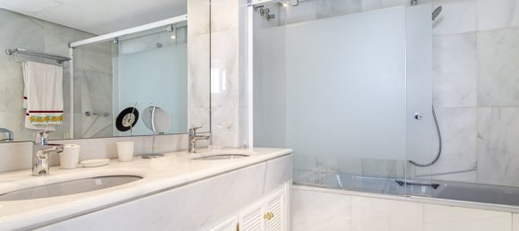 3 bedrooms Penthouse in Marbella, Spain No. 101585 5