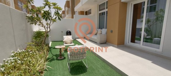 3 bedrooms Townhouse in Dubai, UAE No. 24555 9