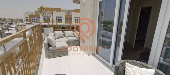 3 bedrooms Townhouse in Dubai, UAE No. 24555 10