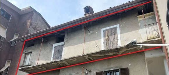 4-salle Appartement à Almenno San Salvatore, Italy No. 233134 4