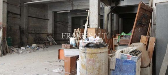 Entrepôt à Msida, Malta 351m² No. 12690 2
