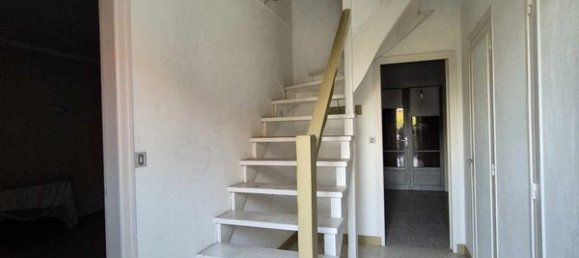 2 Schlafzimmer Haus in Fitz-James, France, Nr. 235530 2