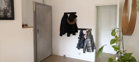 Квартира с 3 спальнями в Сесен, Франция № 335262 3