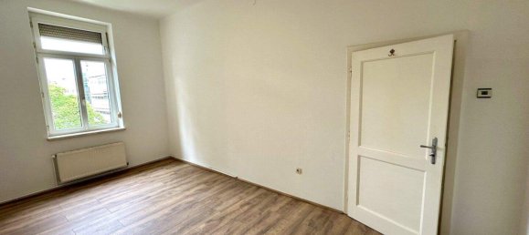 Квартира с 4 комнатами в Якомини, Австрия № 153016 4