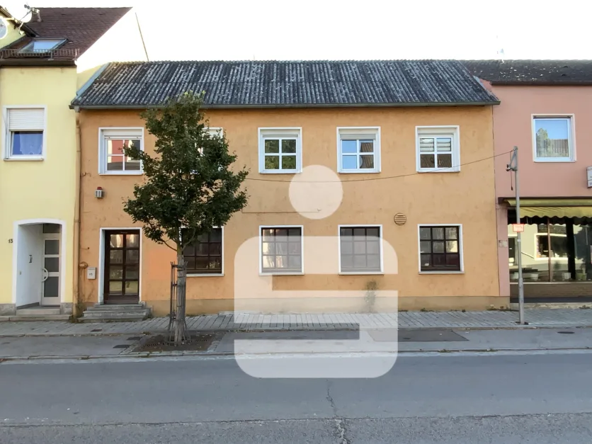 Edificio en Schwandorf, Germany 220 m² No. 309957