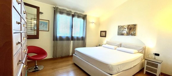 Вилла с 4 комнатами в Куарту Сант'Элена, Италия № 273101 9