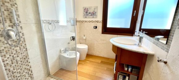 Вилла с 4 комнатами в Куарту Сант'Элена, Италия № 273101 4