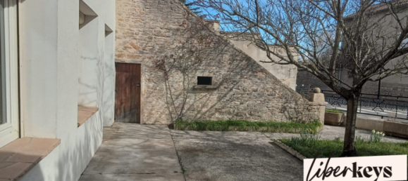 3 bedrooms House in Senozan, France No. 203240 15