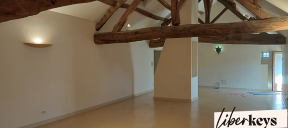 3 bedrooms House in Senozan, France No. 203240 2