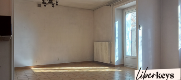 3 bedrooms House in Senozan, France No. 203240 3