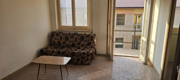 3 rooms Apartment in Terni, Italy No. 116238 16