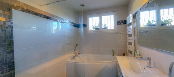 3 Schlafzimmer Haus in Courville-sur-Eure, France, Nr. 55111 7