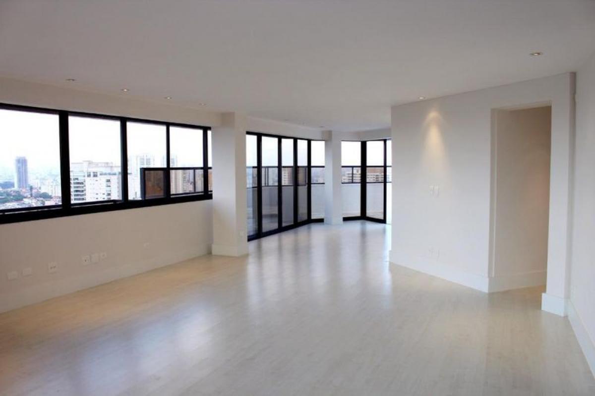 4 bedrooms Apartment in Sao Paulo, Brazil No. 478647