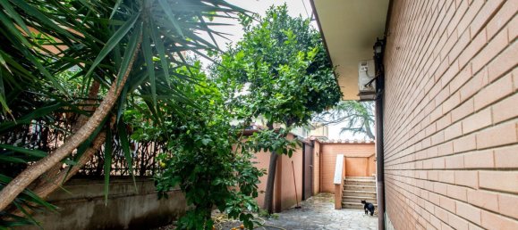 4 rooms Apartment in Rome, Italy No. 26907 4