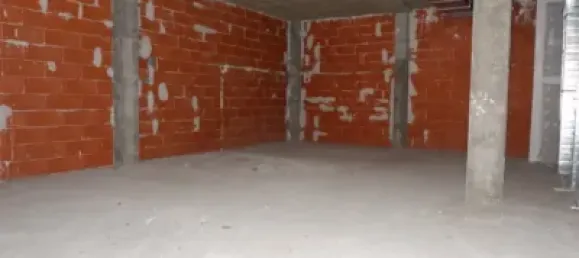 145m² Commercial property in Leon, Spain No. 25526 3