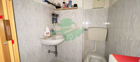 55m² Commercial property in Foggia, Italy No. 14498 8