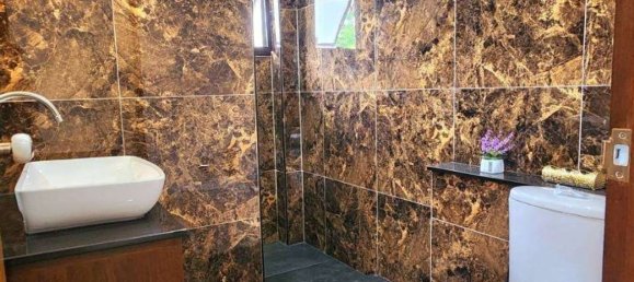 4 bedrooms House in Chiang Mai, Thailand No. 26972 2