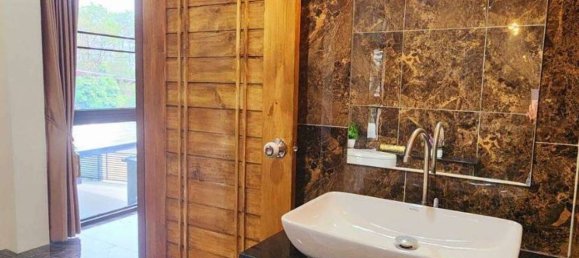 4 bedrooms House in Chiang Mai, Thailand No. 26972 5