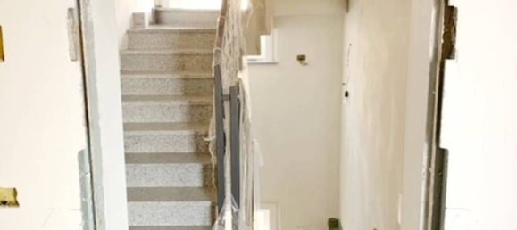 Ático de 5 dormitorios en Voghera, Italy No. 102602 2