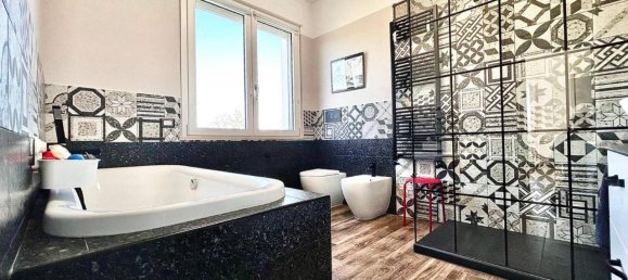 7-salle Maison à Potenza Picena, Italy No. 33328 20