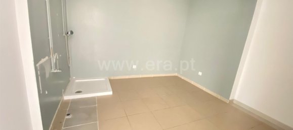 عقار تجاري في Leiria, Portugal 100متر مربع رقم 90299 4