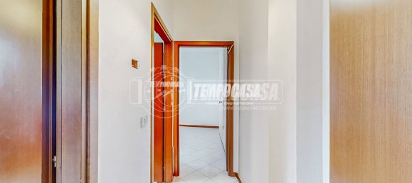 3-salle Appartement à Minerbio, Italy No. 258122 3