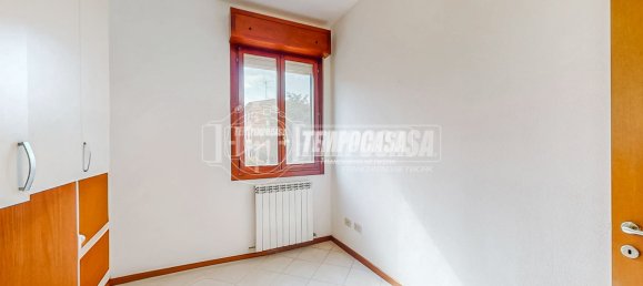 3-salle Appartement à Minerbio, Italy No. 258122 12