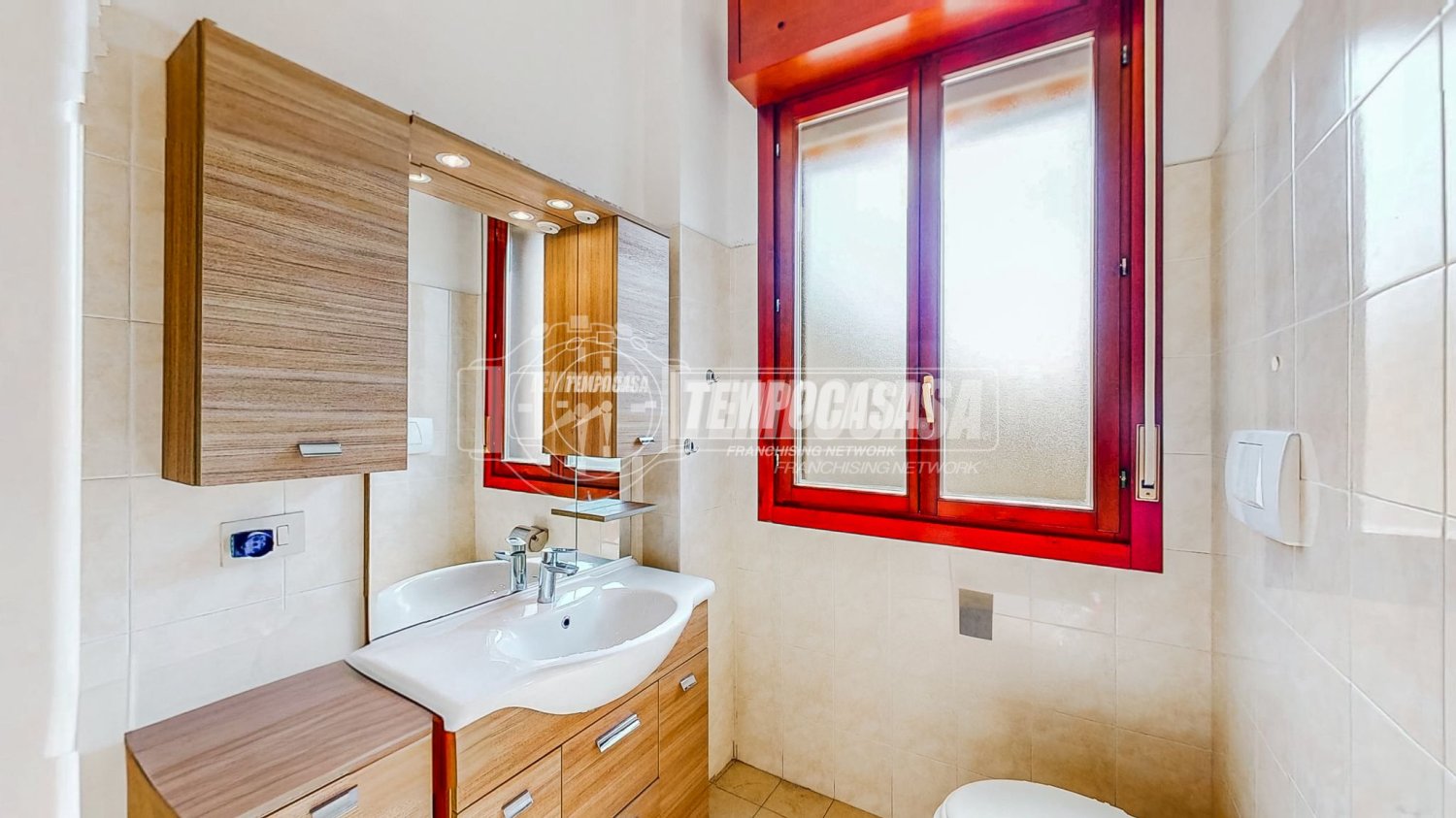 3-salle Appartement à Minerbio, Italy No. 258122