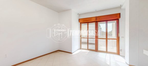 3-salle Appartement à Minerbio, Italy No. 258122 10