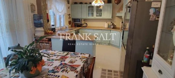 3 bedrooms Bungalow in Mellieha, Malta No. 354 16